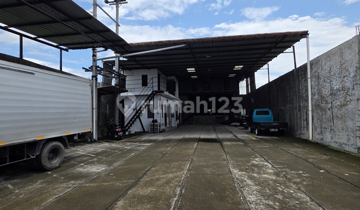 Strategic Warehouse Kartosuro Solo 1950Mtr