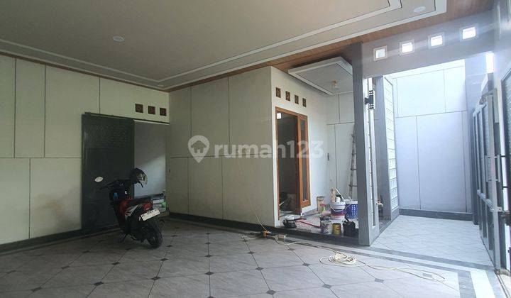 Dijual Rumah Baru 2 Lantai Dkt Hotel Alila Solo 1,850m  2