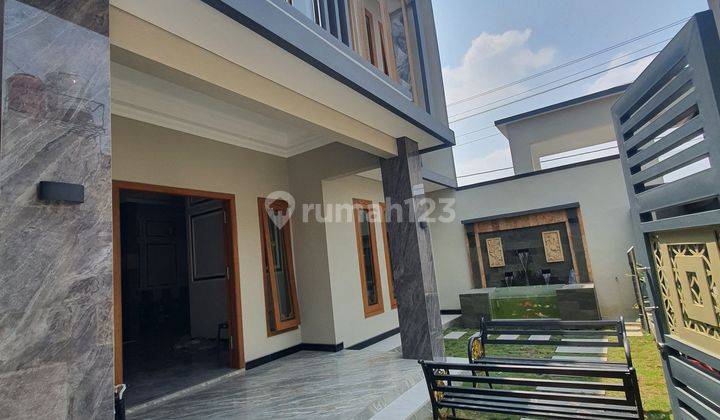 Dijual Rumah Mewah Full Furnish Solo Baru 2,8m 2