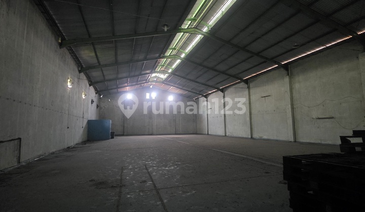 Warehouse for Rent in Kartosuro, Sukoharjo, Solo, 1500m²
