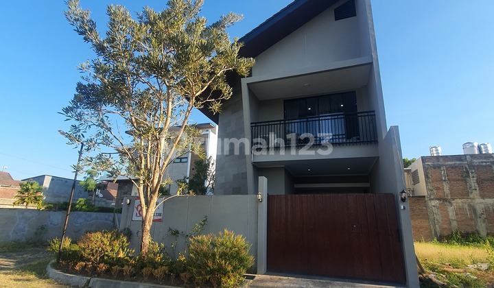 Jual Rumah Full Furnish Area Bisnis Solo Baru 3 Milyar