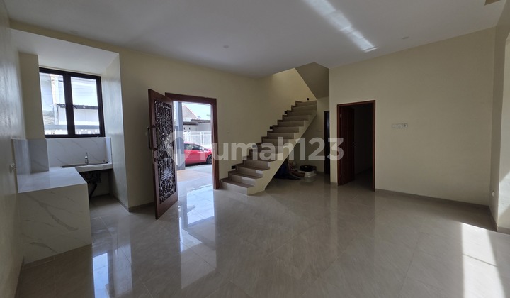 Jual Rumah Cluster 2 Lantai Dekat Al Azhar Solo Baru 975 Juta 2