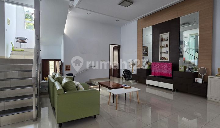 Special House facing LITTLE FOREST jogging track in Puspita Loka BSD City 2