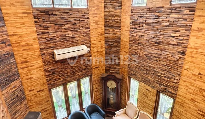 Large land in De Latinos, near BSD Toll Exit 2