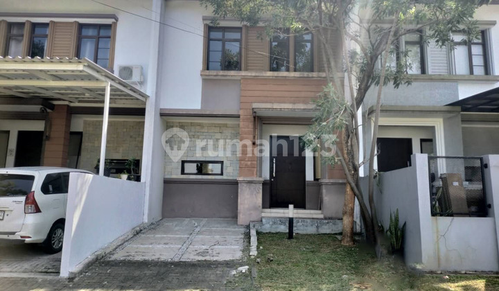 For quick sale in NUSA LOKA BSD City, near the modern market.