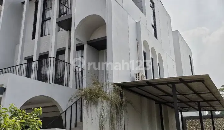 Best Price. Rumah mewah Greenwich Park Aether, BSD