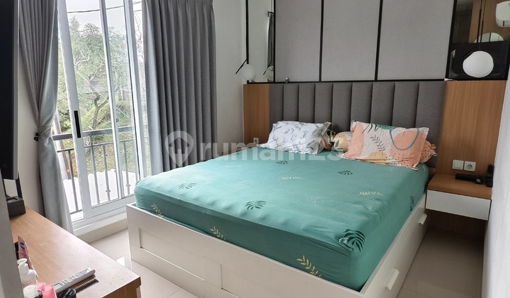 House in SAVIA PARK NUSA LOKA BSD