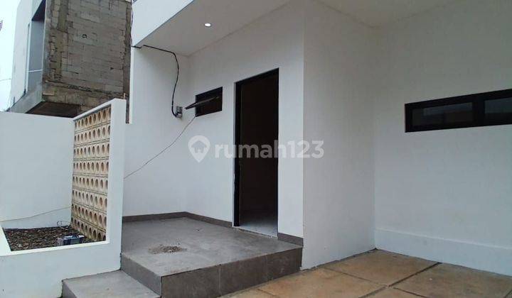 Rumah Baru 2 Lantai Dekat Rs. Citra Medika Depok 2