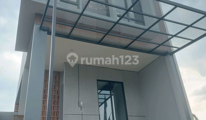 Rumah Villa Minimalis Baru Cikutra Dekat Gedung Sate Itenas Dago Riau Itb 2 Lantai Kamar Tidur 3 View Sepkta 1 Milyaran Murah Pisan Shm