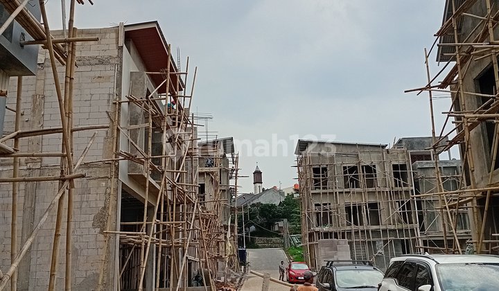 Villa Tropis Dago 3 View Cantik 10 Menit ke Gedung Sate Bandung Villa Tropis Dago 3 View Cantik 10 Menit ke Gedung Sate Bandung