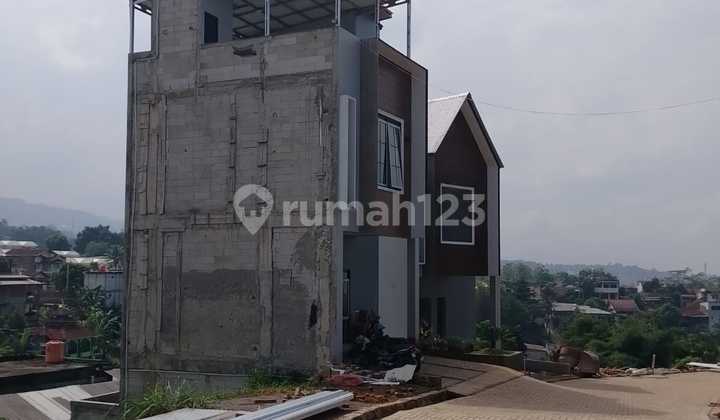 Villa Mewah Plus Basement View Kota Bandung Fasilitas Lengkap