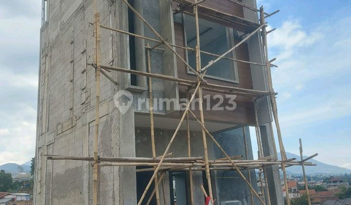 For Sale: Luxury 2-Story Rental Villa with Complete Community Facilities