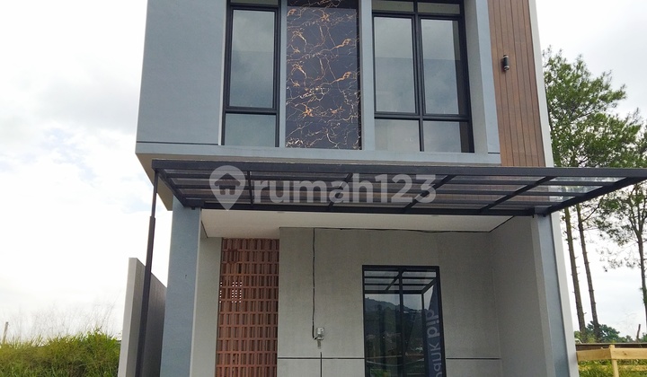 Rumah Villa di Pusat kota Bandung 15 menit dari Gerbang Tol Pasteur 