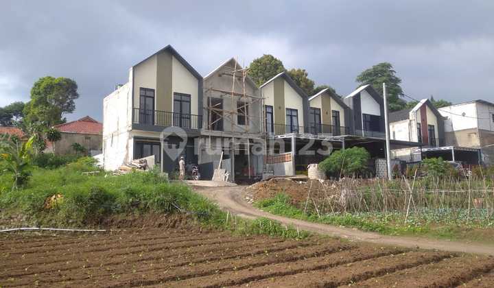 Villa Kolmas View Dekat Wisata 2