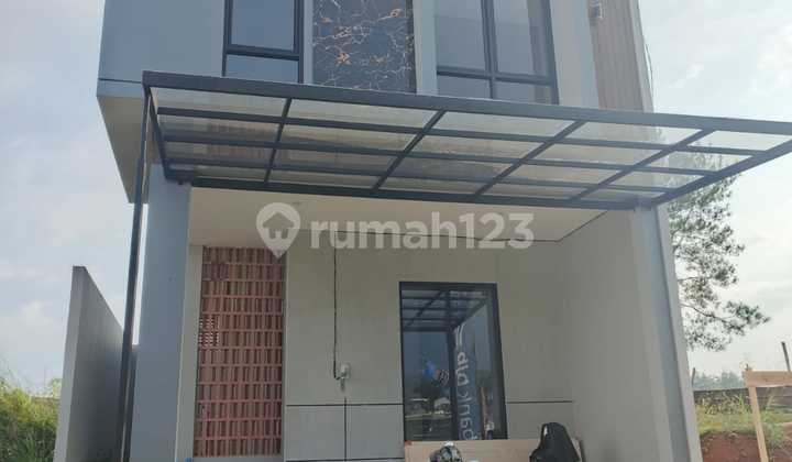 Villa-Style House Villa-Style House