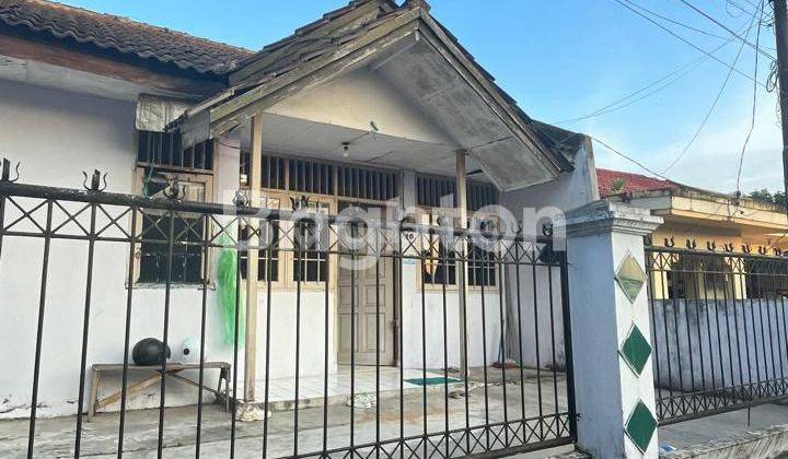 RUMAH MINIMALIS SISA TANAH MASIH LUAS DI BELAKANG RUMAH  2