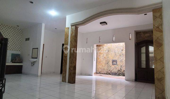 Dijual Rumah, Bagus, 2 Lantai, At Palem Semi Karawaci Tangerang 1