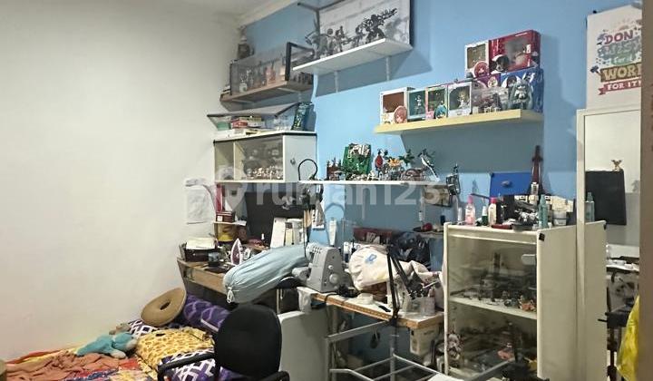 Dijual Rumah Bagus, Lingkungan Asri, Siap Huni, Di The Green Bsd 2