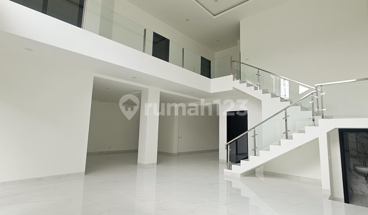 Dijual Rumah Bagus, Lingkungan Asri, Siap Huni, di Puspita Loka Bsd 2