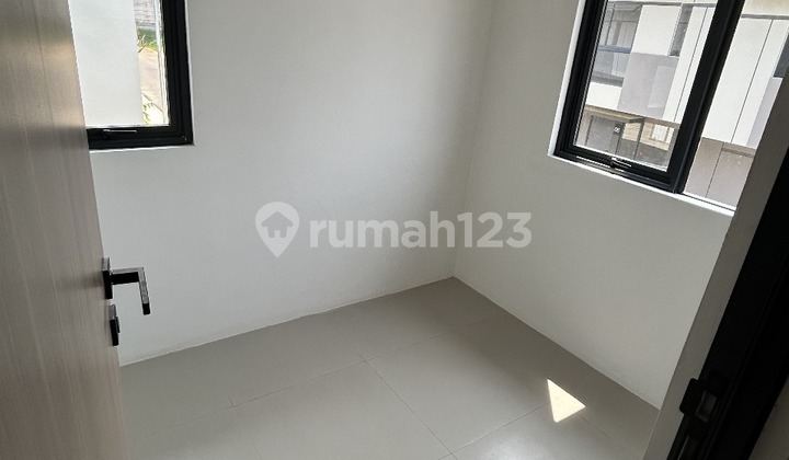 Dijual Cepat Rumah Bagus, Siap Huni, Di Cluster Park Serpong Cityzen Park