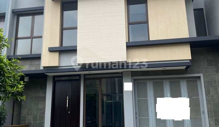 Nice House, Green Environment, Move-in Ready, at The Eminent BSD Nice House, Green Environment, Move-in Ready, at The Eminent BSD