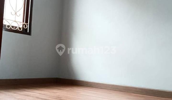 Dijual Rumah Bagus, Lingkungan Asri, Siap Huni, di Taman Pattaya Lippo Karawaci 2