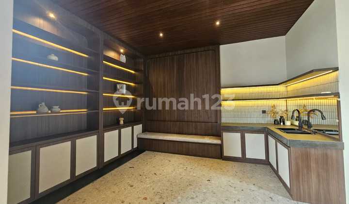 Dijual Rumah Cantik, Lingkungan Asri, Siap Huni, Di Cluster Sutera Feronia Alam Sutera 2