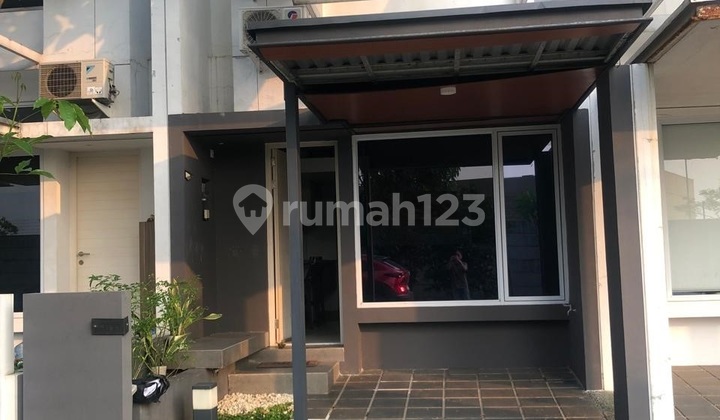 ******** | Rumah Modern Minimalis Siap Huni di BSD City, Tabebuya