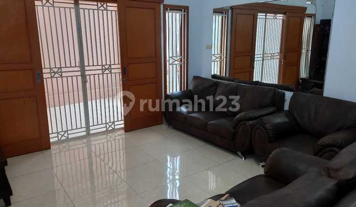 2-Story House in Cijeruk, Bogor, Strategic Location by the Road with Views of Mount Salak and Sentul.