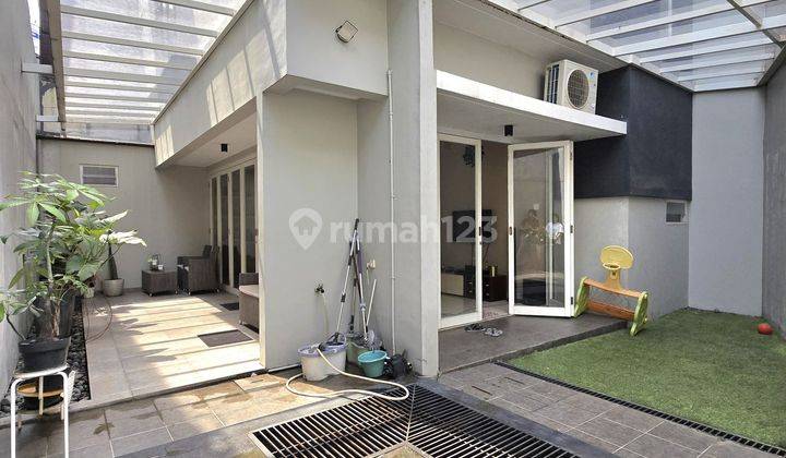 Rumah 2 Lantai Bagus Hadap Timur Laut Discovery Bintaro Jaya Shm  1