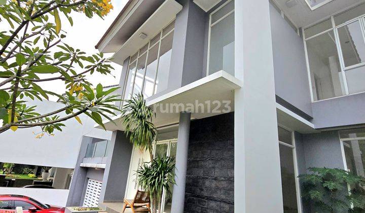 Rumah Unfurnished Bagus Shm - Sertifikat Hak Milik Di Sektor 7  2