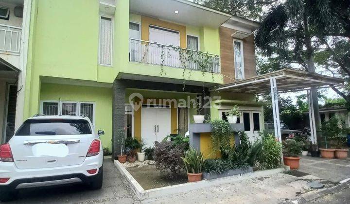 Rumah 2 Lantai Bagus Hadap Selatan Dalam Cluster Premium  2