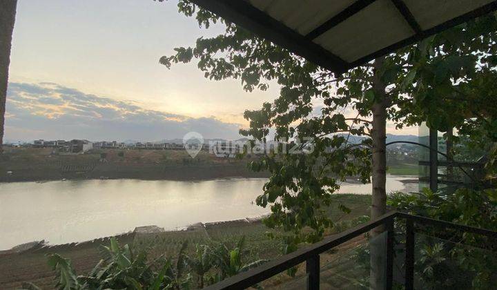 Turun Harga 700 Juta! Rumah View Danau Semi Furnished Lux Fasad Scandivanian Style Di Kota Baru Parahyangan
 2