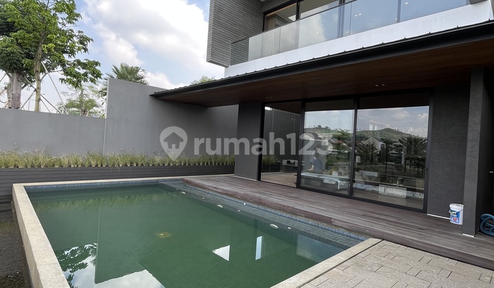 Rumah Mewah Lengkap Dengan Kolam Renang Di Tatar Spatirasmi ~ Kota Baru Parahyangan