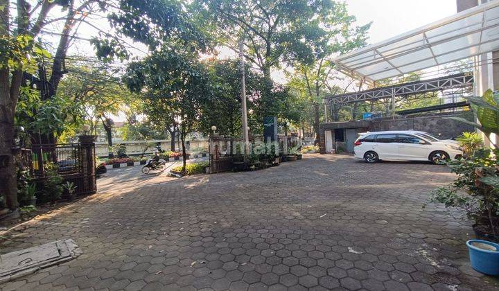 Jaarang Ada! Rumah Kantor 3 lantai cocok untuk Kantor Atau Guesthouse di Mainroad Supratman hanya 10 menit ke Gedung 2