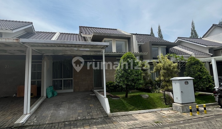 Rarely Available, Move-In Ready & Strategic Location! Beautiful House in Tatar Wangsakerta 2 - Parahyangan New City