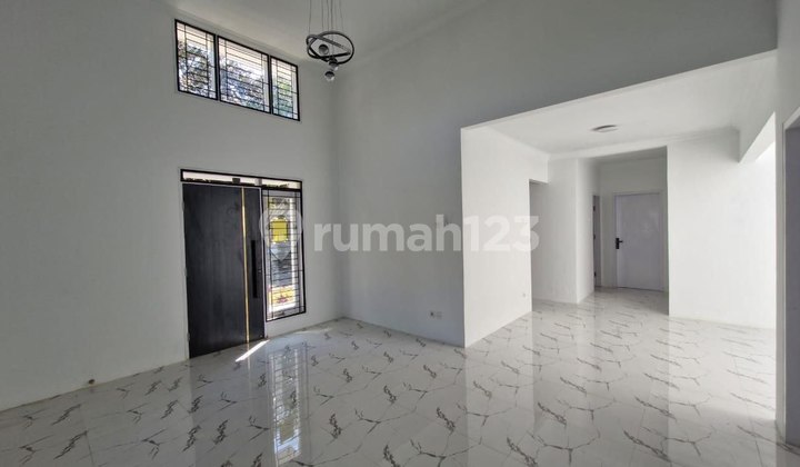 Jual Cepat Rumah Hoeck Luasan Besar Harga Under 3 M Di Kota Baru Parahyangan