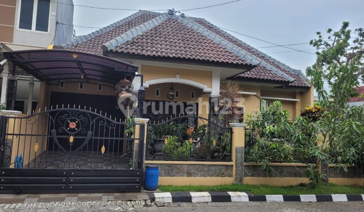 Rumah Luas Siap Huni, Terawat, Tengah Kota, Sulfat, Malang