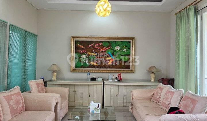 Furnished House, Ready to Live, Well-Maintained, 4 Bedrooms, Istana Dieng, Malang 2