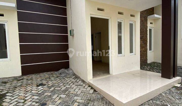 Dijual Rumah Modern Minimalia Tengah Kota Malang, Sukun 2