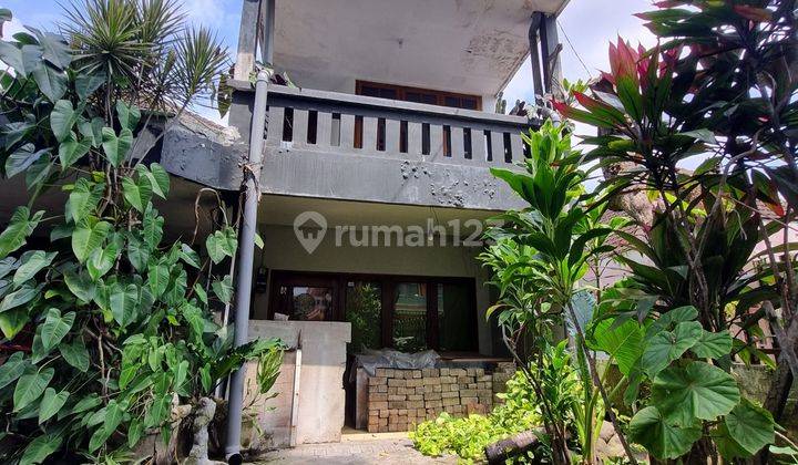 Rumah Klasik Nol Jalan Daerah La. Sucipto, Blimbing 2