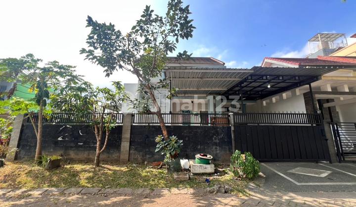 For Rent Spacious Ready-to-Live House, Suitable for Students, Permata Jingga, Malang
