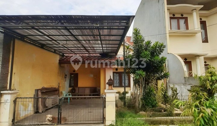 Rumah Terawat Siap Huni, di Araya Blok Depan, Blimbing, Malang