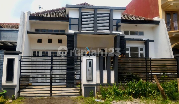 Rumah Terawat, Siap Huni, 4 Kamar, Araya, Blimbing, Malang