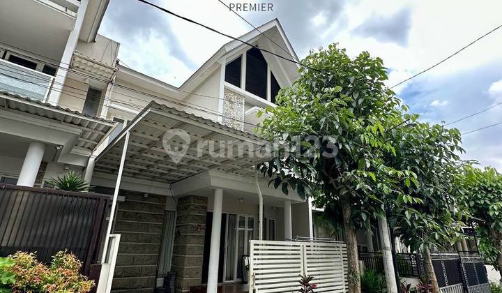 Ready-to-Occupy House, Good Condition Accepted, Need Quick Sale, Dieng Town House, Malang