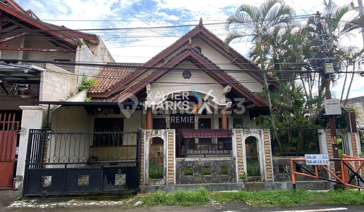 For Sale Hook House, Ready to Live In and Well-Maintained, Suitable for Boarding, Jl Bunga, Lowokwaru, Malang