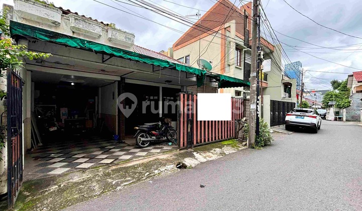 READY TO OCCUPY 2-STOREY HOUSE WIDE ACCESS COMFORTABLE AND PEACEFUL LOCATION READY TO OCCUPY 2-STOREY HOUSE WIDE ACCESS COMFORTABLE AND PEACEFUL LOCATION