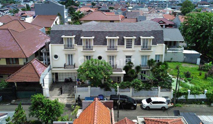 American Classic House Dalam Komplek Premium Tebet, Akses Lebar 1