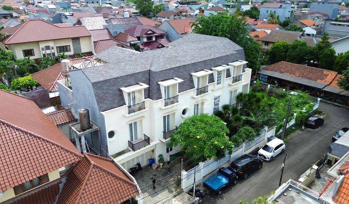 American Classic House Dalam Komplek Premium Tebet, Akses Lebar 2