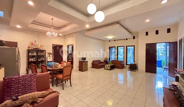 Cheapest! 3 Car Access in Tebet Barat, One Step to Supomo 2